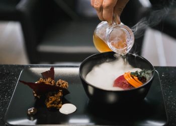 Molecular Gastronomy: Transforming Food into Liquid Oranges and Powdered Foam