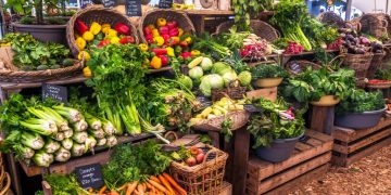 The Growing Focus on Ingredient Sourcing: Why More Chefs and Home Cooks Are Turning to Fresh Produce from Local Farmers’ Markets