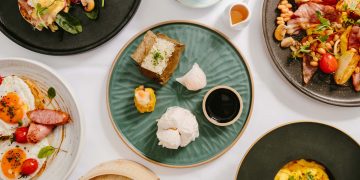 Fusion Dishes Combining Eastern and Western Elements Are Appearing More Frequently on Restaurant Menus