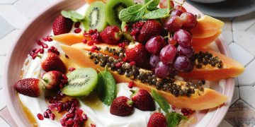 The Use of Seasonal Fruits and Natural Ingredients in Dessert Innovation