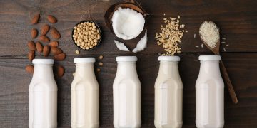 Plant-Based Milks: Almond Milk, Oat Milk, Coconut Milk, and Their Growing Role in Beverages and Desserts