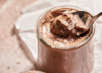 Plant-Based Milk Mousse: Creating Low-Calorie, Delicious Desserts with Almond Milk or Coconut Milk