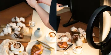 How Lighting Effects Enhance the Texture and Color of Food, Making Every Dish More Appealing